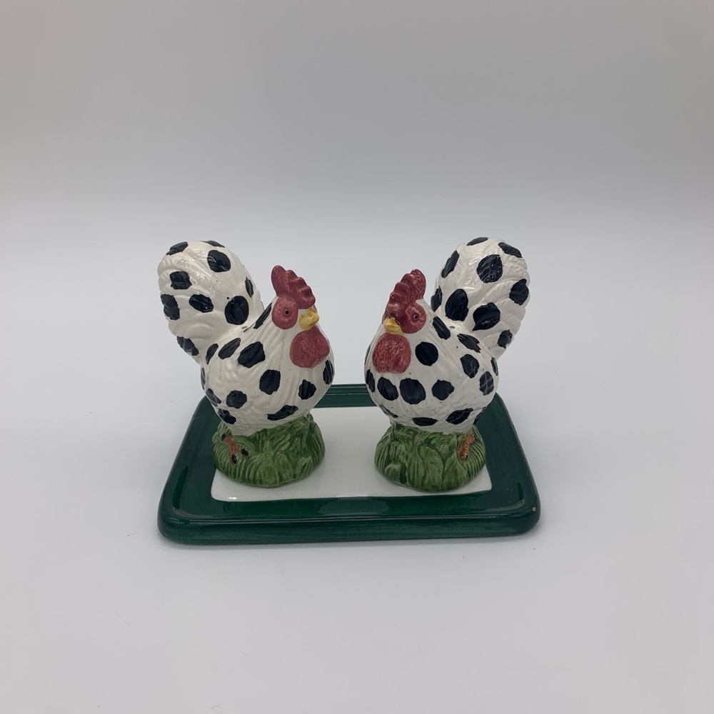 Vtg. Style-Eyes Baum Bros. 3 Piece Red Cheek Rooster Salt & pepper Shakers